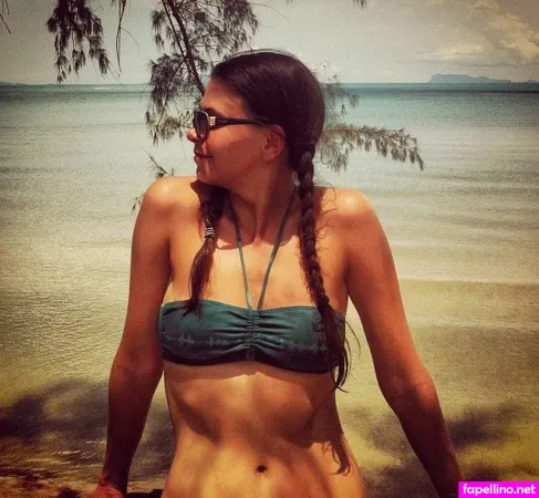 Sutton Foster OnlyFans Thumbnail #5vCXXLB8AD