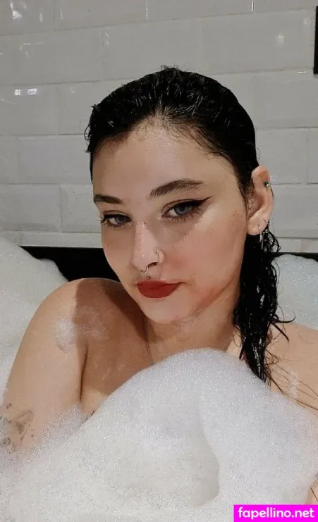 Suuhflowers OnlyFans Thumbnail #bQQD9nEAEC