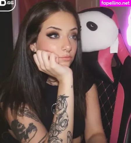 Suz Al OnlyFans Thumbnail #W5AUPPjA6K