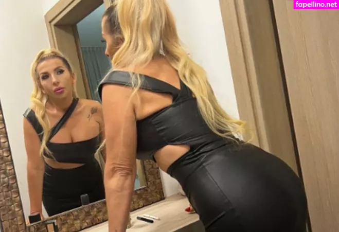 Suzana Perovic OnlyFans Thumbnail #s4Yg93Yn37