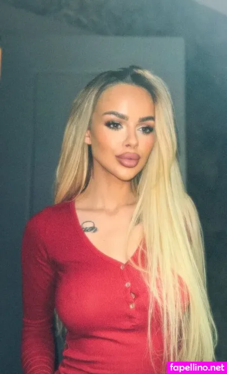 Suzanitta OnlyFans Thumbnail #MMW6WXy7E5