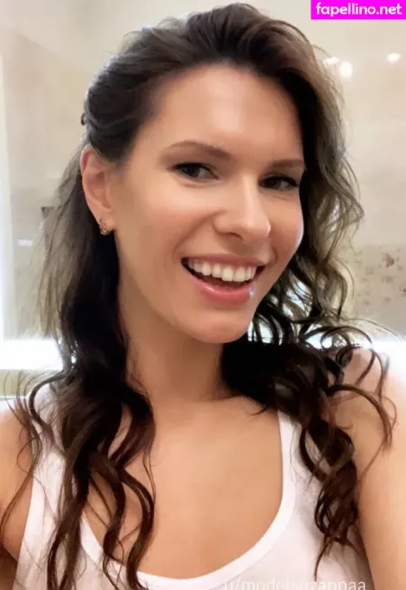 Suzanna De Rose OnlyFans Thumbnail #7v3kmKhGZx