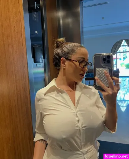 Suzanna Kurman OnlyFans Thumbnail #ClTLSKvtZf