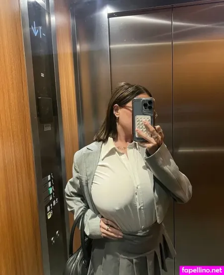 Suzanna Kurman OnlyFans Thumbnail #G8GmxXPrUF