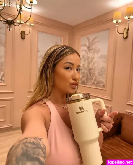 Suzanna Kurman OnlyFans Thumbnail #X3FwmJbsqR