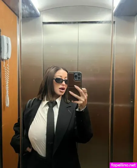 Suzanna Kurman OnlyFans Thumbnail #YjdyB6sYg3