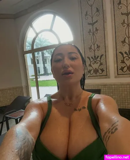 Suzanna Kurman OnlyFans Thumbnail #iHjScPgEGK