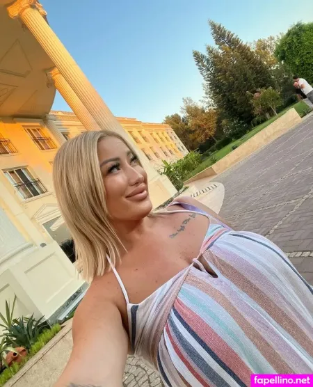 Suzanna Kurman OnlyFans Thumbnail #lxGlegRbxe