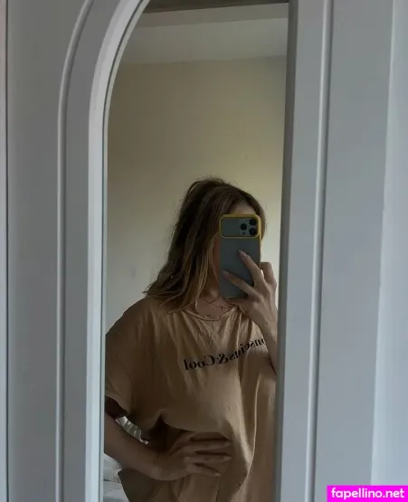 Suzanna Kurman OnlyFans Thumbnail #uZYA9Z8srb