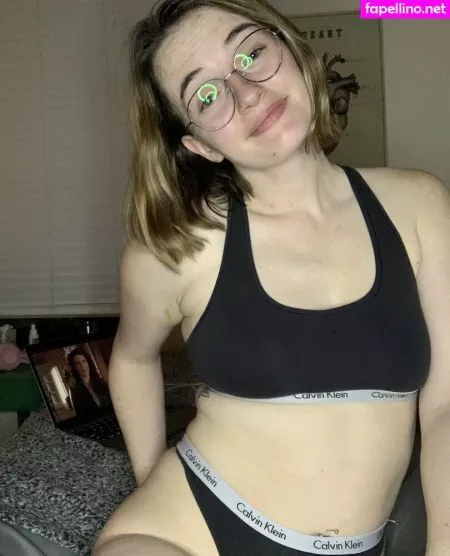 Suzannasmiles OnlyFans Thumbnail #0ry5IQTvKc