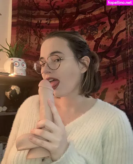 Suzannasmiles OnlyFans Thumbnail #UtdZiVaZOO