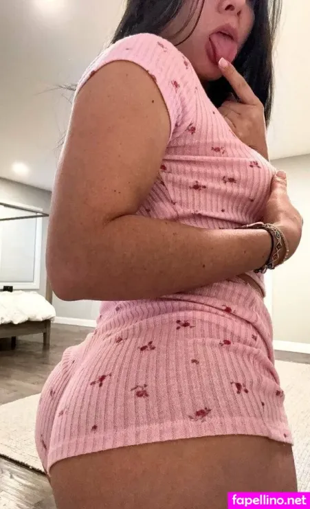 Suzanne Roy OnlyFans Thumbnail #H3ZDXUCIkk