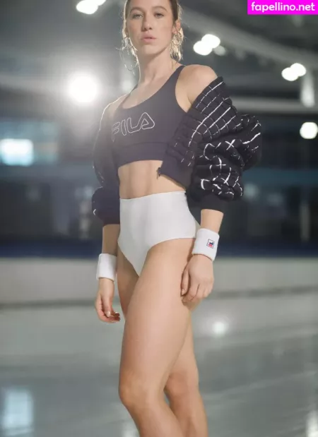 Suzanne Schulting OnlyFans Thumbnail #PSWZPokLgx