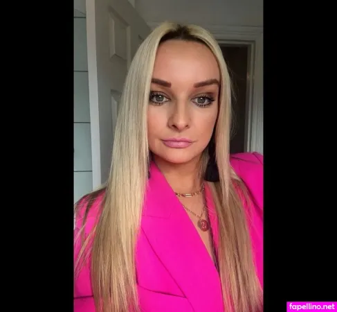 Suzanne Winters OnlyFans Thumbnail #8Lm7qAFIMM