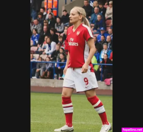 Suzanne Winters OnlyFans Thumbnail #uHTfne500L