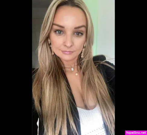 Suzanne Winters OnlyFans Thumbnail #yIruVlhyOa