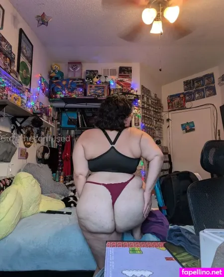 Suzetheconfused 1 OnlyFans Thumbnail #CbqqYYFYOF