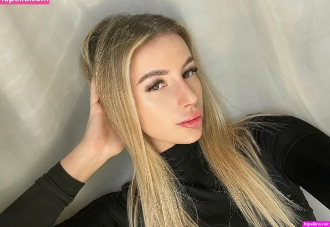 Suzi3 Main Profile Photo