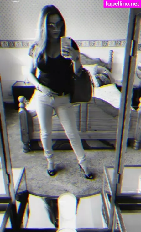 Suzie212love OnlyFans Thumbnail #yyfzkSNyZ6