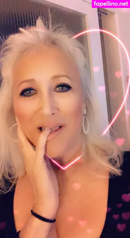 Suzieandhannah OnlyFans Thumbnail #vKkE7uTwTO