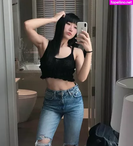 Suziearomdee OnlyFans Thumbnail #hlDi7asGw8