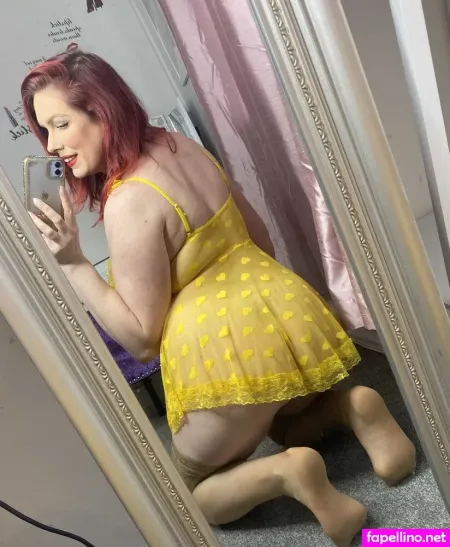 Suziesexylegs OnlyFans Thumbnail #t0zLHORXoL