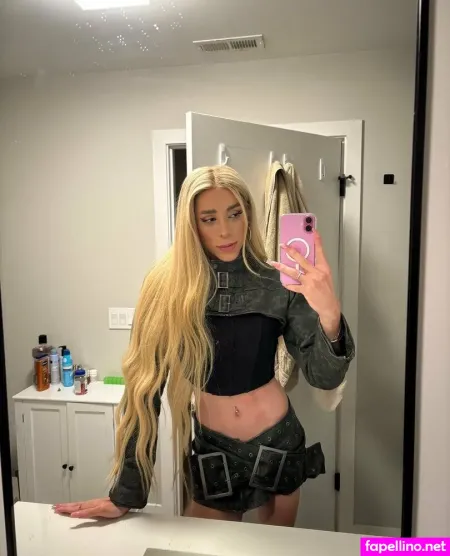 Suziexxxl OnlyFans Thumbnail #I0y530oxWs