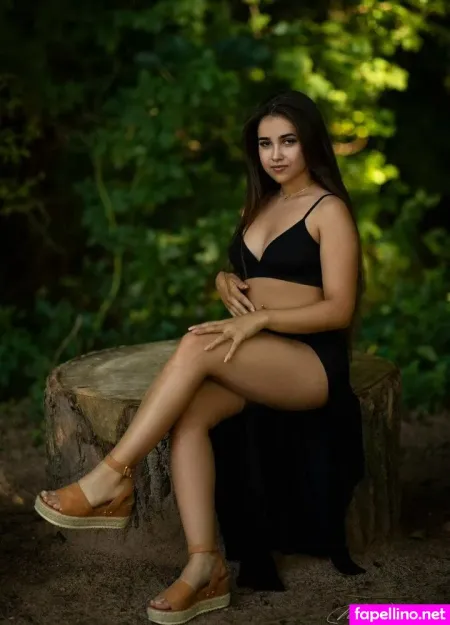 Suziluna OnlyFans Thumbnail #kSQWtf5zUo