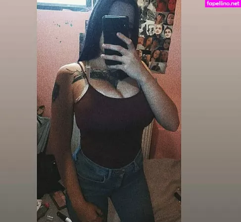 Suzizvonar OnlyFans Thumbnail #4G5but7y0y