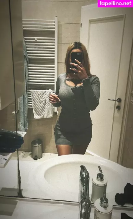 Suzizvonar OnlyFans Thumbnail #lgaempYolK