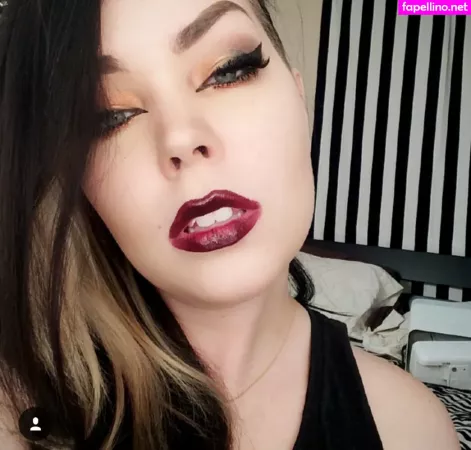 Suzy Berhow OnlyFans Thumbnail #0VQ04mOPlp