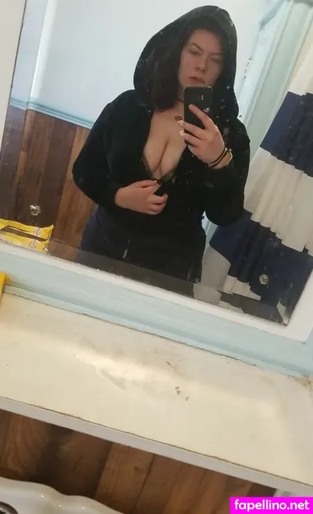 Suzy Rachelle OnlyFans Thumbnail #XFjuWKRfYz