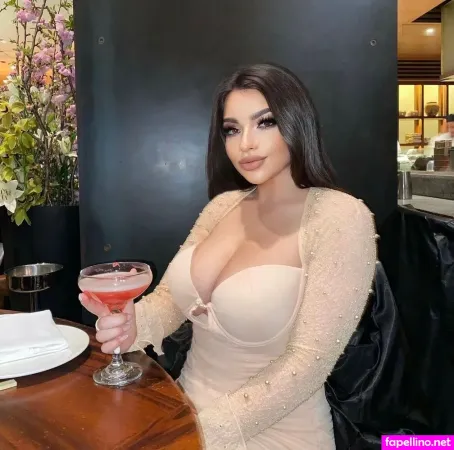 Suzygeex OnlyFans Thumbnail #vgQ6m3BXU3