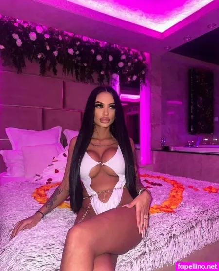 Suzzieiss OnlyFans Thumbnail #LKOk9fhAbw