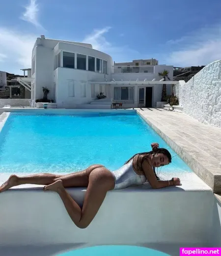 Sveta Bilyanova OnlyFans Thumbnail #l2jC51rg6T
