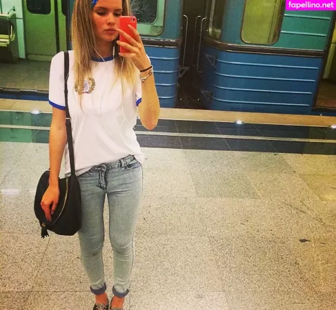 Sveta Koltunova OnlyFans Thumbnail #KOeMLrFcis