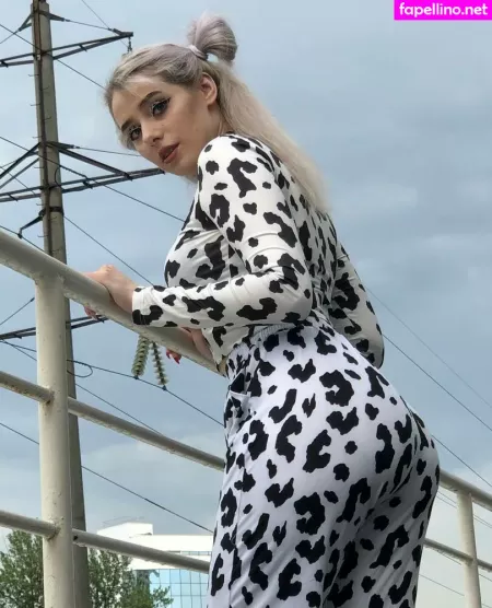 Sveta Sollar OnlyFans Thumbnail #ULuOtZ86dZ