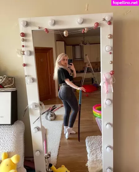 Sveta Sollar OnlyFans Thumbnail #YKGLdcZ5RF