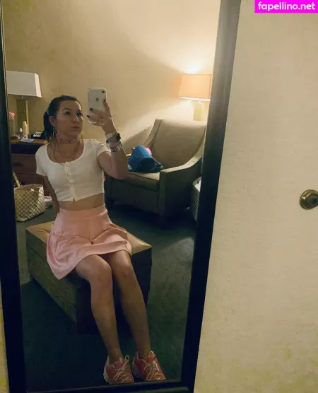 Swallowpeaches OnlyFans Thumbnail #1lek0AMNuC