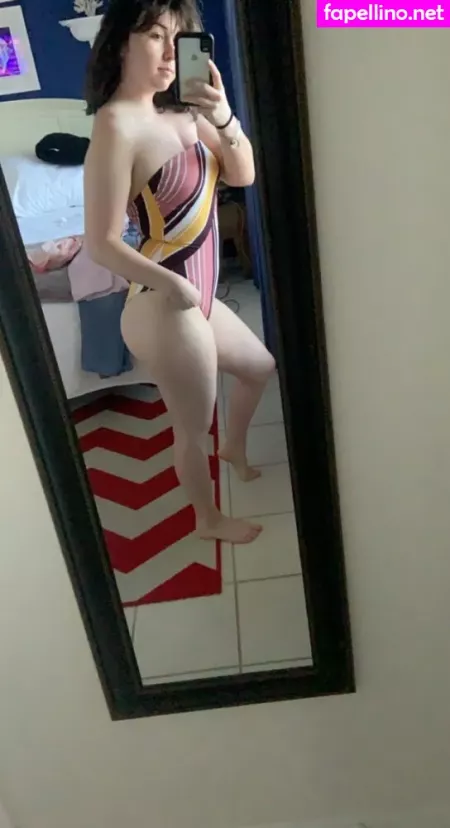 Swallowpeaches OnlyFans Thumbnail #KHLEd2xLW7