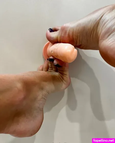 Swanfeet OnlyFans Thumbnail #9U3ZNsmj8F