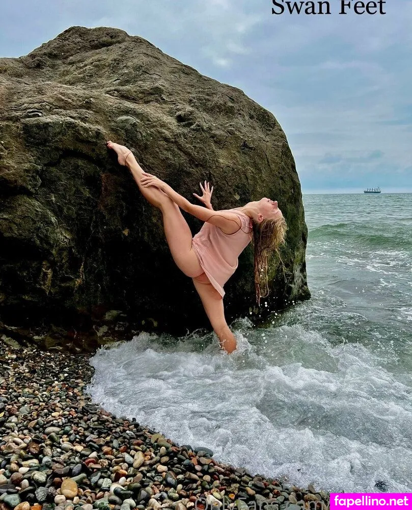 elzaarch, swanfeet Nude Leaked OnlyFans Photo #9pacs2oACJ