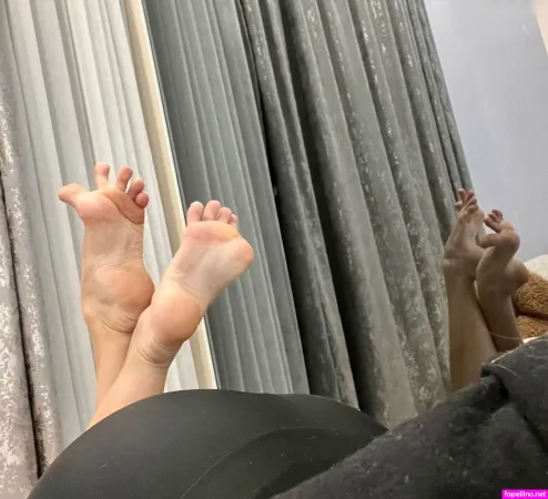 Swanfeet OnlyFans Thumbnail #l8iugC7VPV