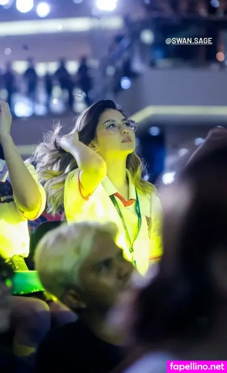 Swansage OnlyFans Thumbnail #f7YKQQWUIs