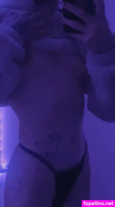 Sweatergoth OnlyFans Thumbnail #Rh4urEG5Qk