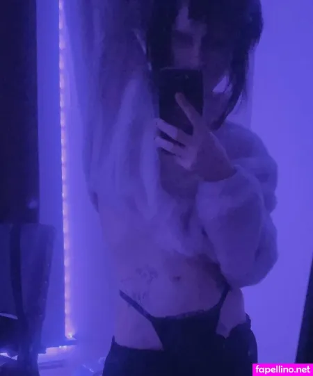 Sweatergoth OnlyFans Thumbnail #kVWSuv1YIa