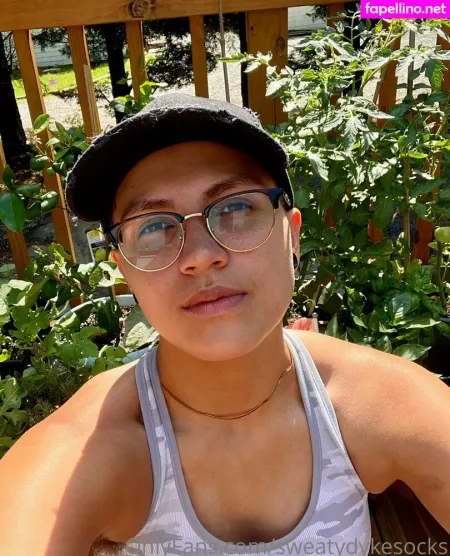 Sweatydykesocks OnlyFans Thumbnail #WIohDY3bRV