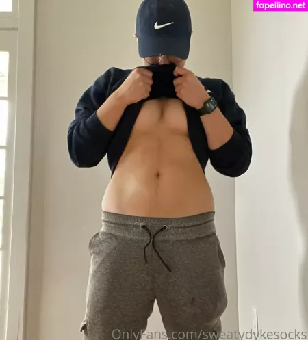 Sweatydykesocks OnlyFans Thumbnail #YHPPUtj2vL