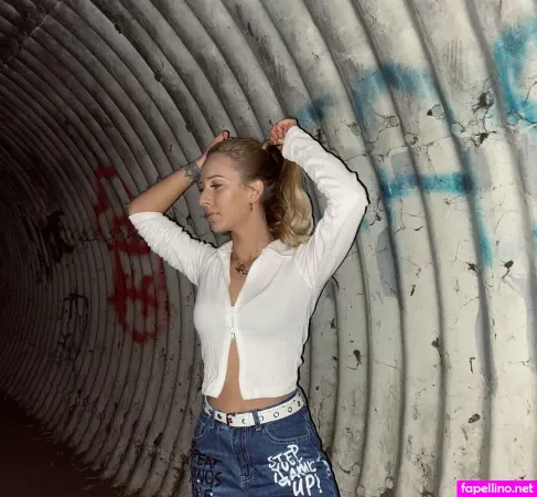 Swedishdreams OnlyFans Thumbnail #uqWG1HYmzn