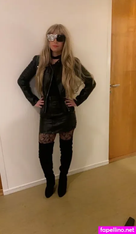 Swedishinnocentgirl OnlyFans Thumbnail #0zbDz761fi